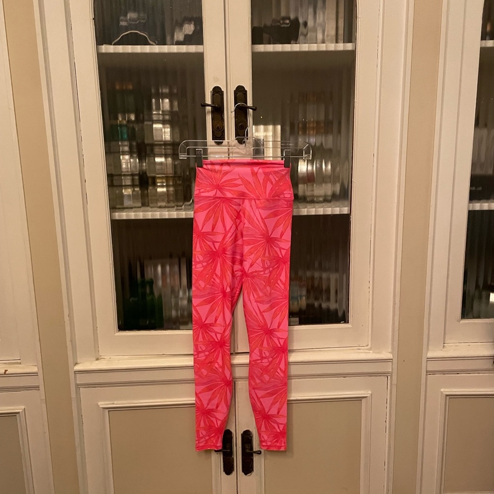 Spiritual Gangster leggings XS Brand New!